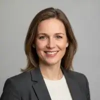 Dr. Lena Wagner